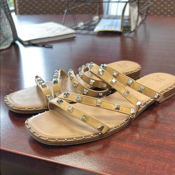 A New Day cream sandals with silver accents sandals size 11 - Picture 1 of 3